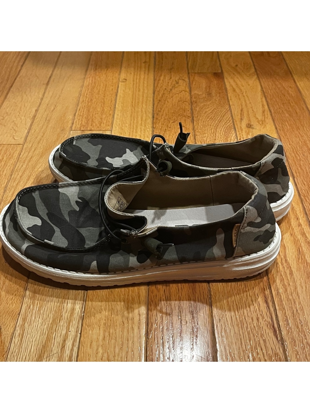 Dude Wendy Camo Slip-On Shoes Size US 9 - Picture 4 of 7